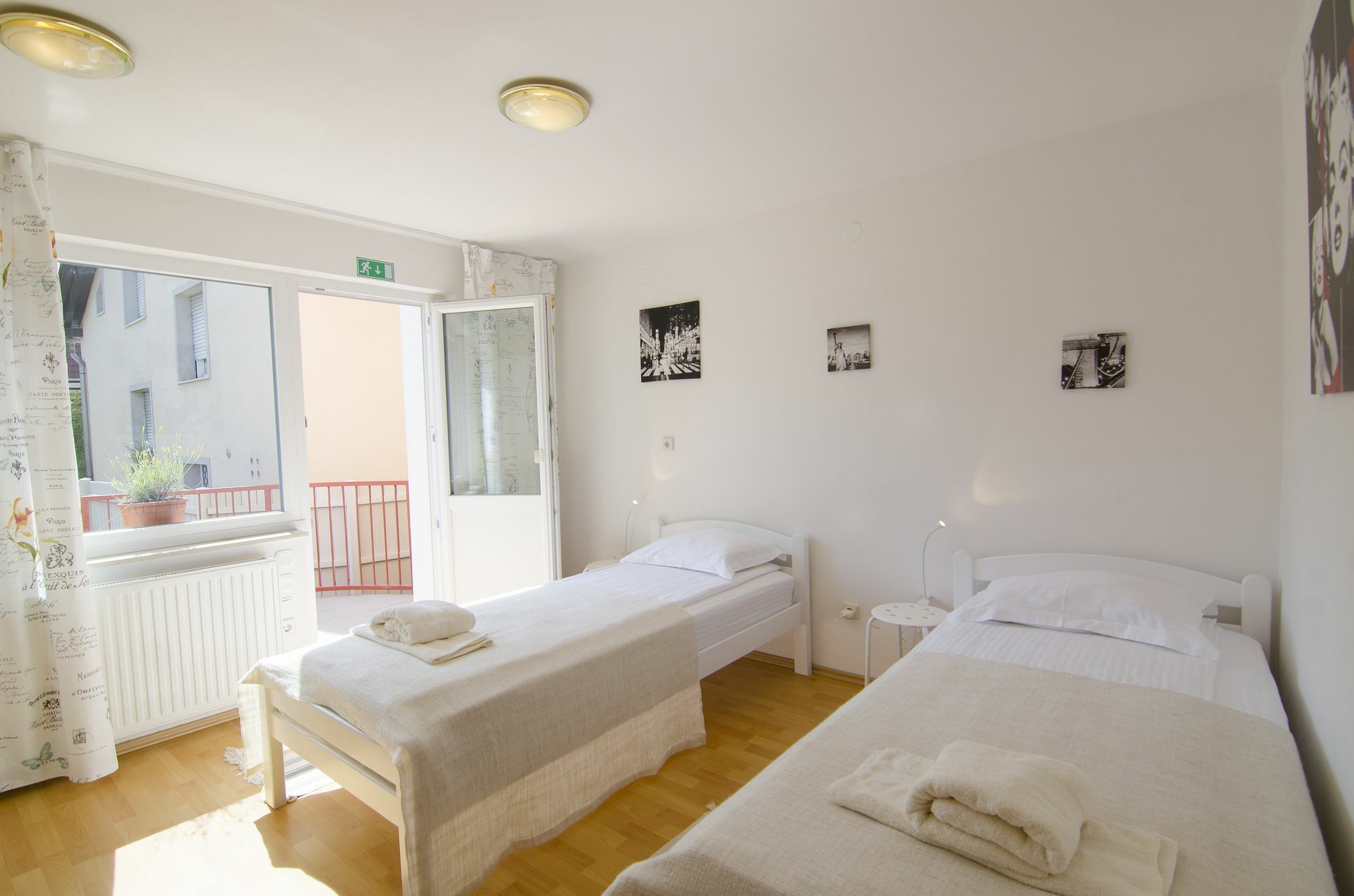 Aura Guesthouse Ljubljana Exterior photo