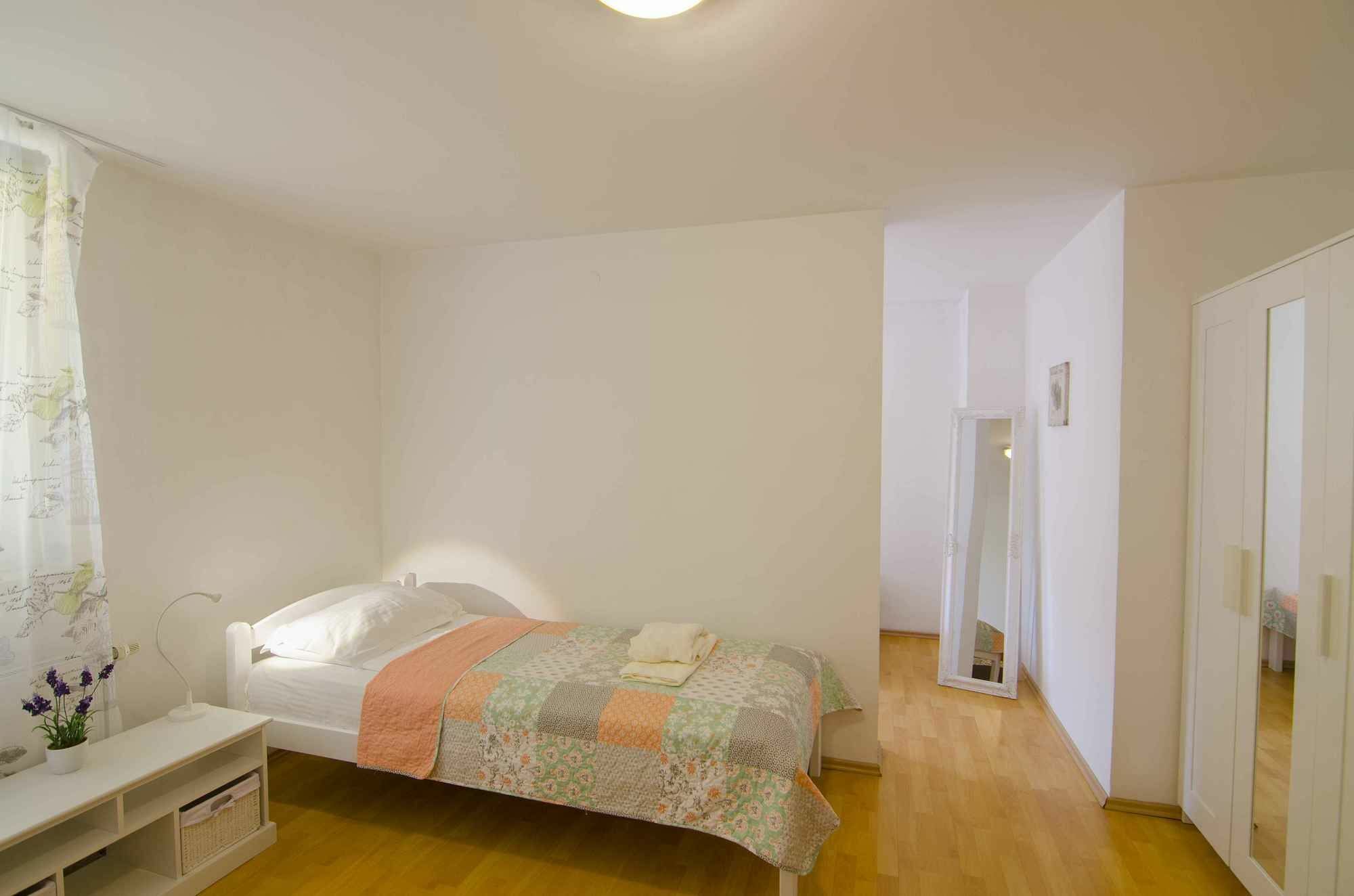 Aura Guesthouse Ljubljana Exterior photo